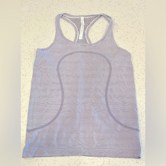 Lululemon Athletic Tank - Picture 3 of 7